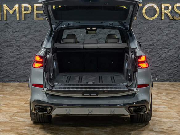 2026 BMW X5 40i IV (G05/G18) Рестайлинг, серый, 15990000 рублей - вид 8
