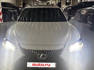 2019 Lexus ES 200 VII, белый, 2900000 рублей, вид 1