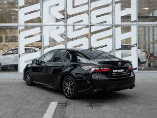 2021 Toyota Camry VIII (XV70) Рестайлинг, чёрный, 2580000 рублей, вид 2