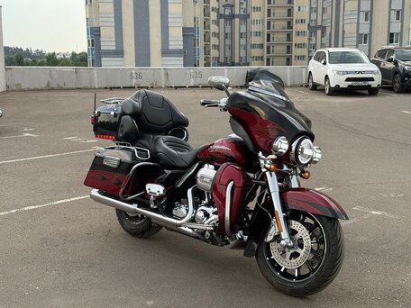 2011 Harley-Davidson Electra Glide, красный, 1050000 рублей, вид 1