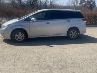 2010 Toyota Wish II, серебристый, 900000 рублей, вид 3