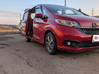 2020 Honda Freed II Рестайлинг, красный, 1500000 рублей, вид 5