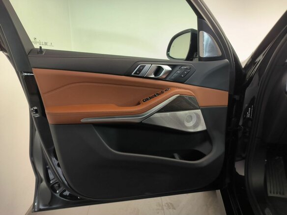 2025 BMW X7 40d I (G07) Рестайлинг, чёрный, 18300000 рублей - вид 20