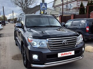 2013 Toyota Land Cruiser 200 Series Рестайлинг 1, серый, 3750000 рублей, вид 4