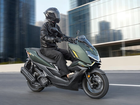 2026 Zontes ZT125-X, зелёный, 349990 рублей, вид 2