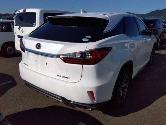 2016 Lexus RX 200t IV, белый, 4800000 рублей - вид 4