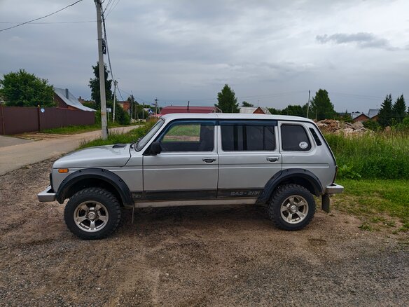 2012 Lada (ВАЗ) 2131 (4x4) 213105 I, серый, 450000 рублей - вид 4