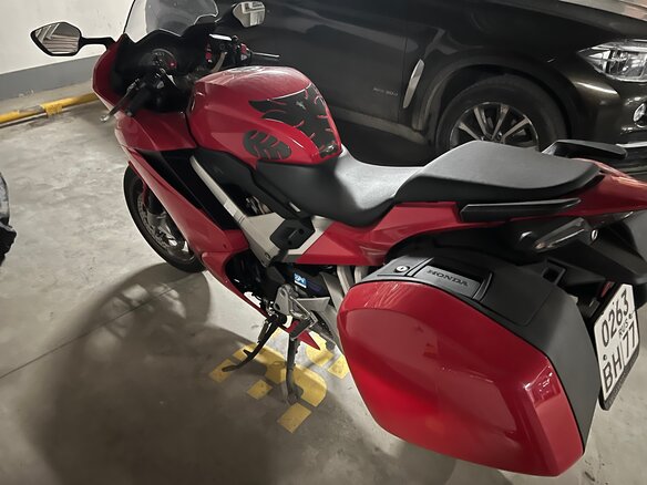 2015 Honda VFR 800, красный, 700000 рублей - вид 5