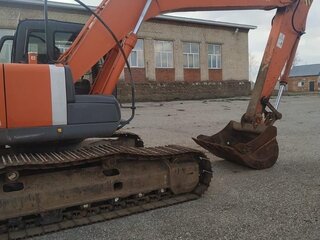 2011 Hitachi Гусеничные, 4100000 рублей, вид 1