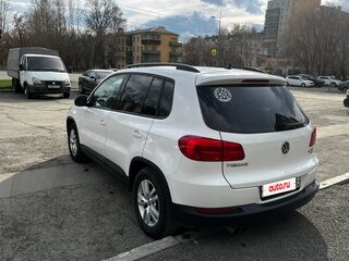 2011 Volkswagen Tiguan I Рестайлинг, белый, 1390000 рублей, вид 5