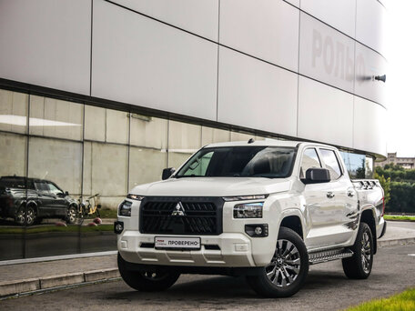 Mitsubishi L200 VI