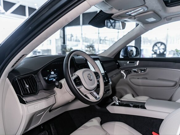 2026 Volvo XC90 B5 II Рестайлинг 2, чёрный, 12420000 рублей - вид 9
