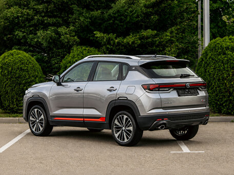 2023 Changan CS35 Plus I Рестайлинг, серебристый, 1395000 рублей, вид 4