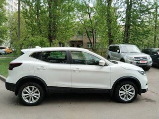 2021 Nissan Qashqai II Рестайлинг, белый, 2100000 рублей, вид 1