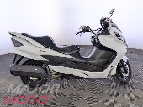 2010 Suzuki Burgman (SkyWave) 400, белый, 315000 рублей, вид 1