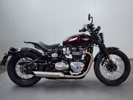 2018 Triumph Bonneville Bobber, коричневый, 1079000 рублей, вид 1