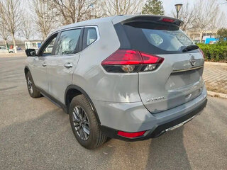 2026 Nissan X-Trail III Рестайлинг 2, серый, 2400000 рублей, вид 3