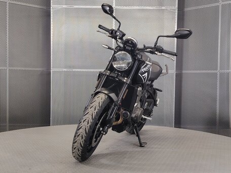 2021 Triumph Trident 660, чёрный, 749000 рублей, вид 3