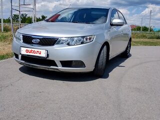 2010 Kia Cerato 6-speed II, серебристый, 787000 рублей, вид 1
