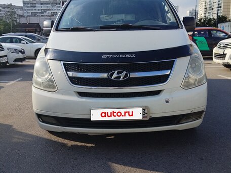 2010 Hyundai Grand Starex, белый, 900000 рублей, вид 1