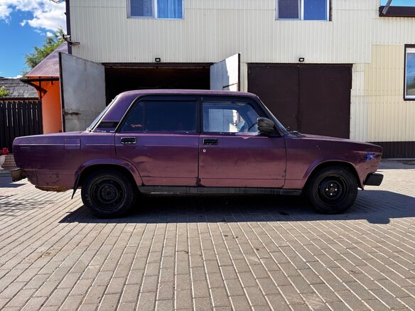 1998 Lada (ВАЗ) 2105, фиолетовый, 72599 рублей - вид 3