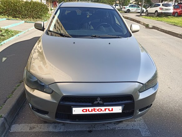 2008 Mitsubishi Lancer X, бежевый, 610000 рублей - вид 3