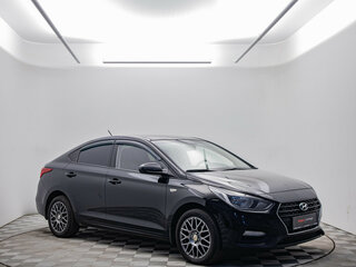 2017 Hyundai Solaris II, чёрный, 1020000 рублей, вид 3