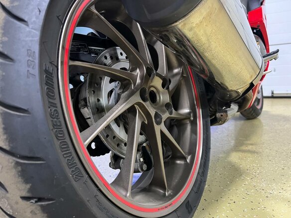 2015 Honda VFR 800, красный, 745000 рублей - вид 17