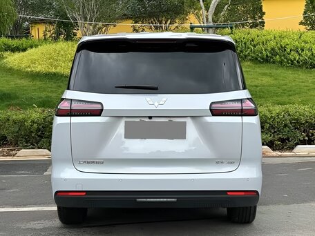 2026 Wuling Starlight 730, серебристый, 2380000 рублей, вид 3