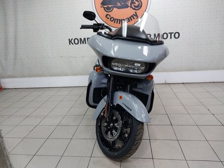 2024 Harley-Davidson Road Glide, серый, 2990000 рублей, вид 3