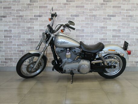 2009 Harley-Davidson Dyna Super Glide, серебристый, 850000 рублей, вид 5