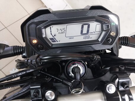 2026 Kawasaki KLX 230, серебристый, 575000 рублей, вид 5