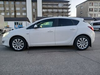 2011 Opel Astra J, белый, 620000 рублей, вид 4