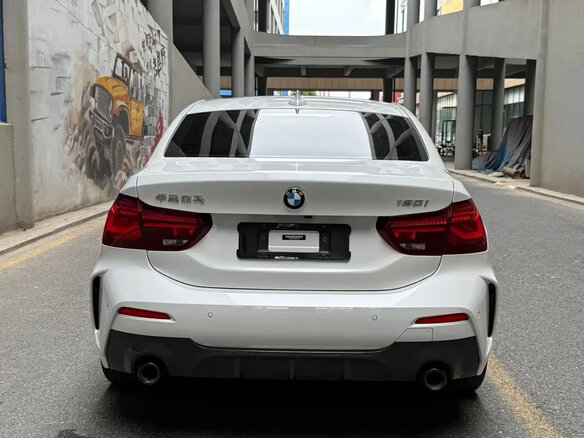 2023 BMW 1 серии 120i III (F52) Рестайлинг, белый, 1820275 рублей - вид 4