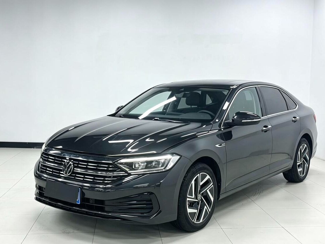 Открыть фотографии: Volkswagen Sagitar III Рестайлинг