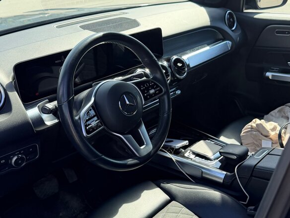 2020 Mercedes-Benz GLB 200 I (X247), чёрный, 2850000 рублей - вид 3