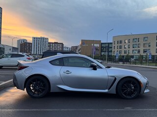 2023 Toyota GR86, серебристый, 3000000 рублей, вид 2
