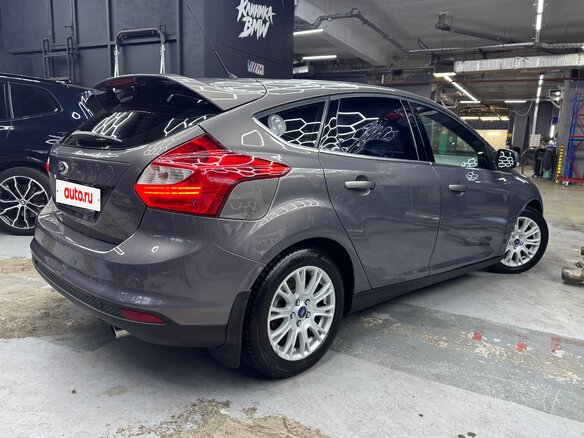 2012 Ford Focus III, серый, 750000 рублей - вид 9