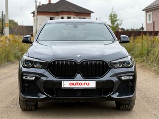 2021 BMW X6 40i III (G06), серый, 7650000 рублей, вид 1