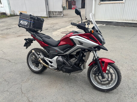 2016 Honda NC 750X, красный, 750000 рублей, вид 1
