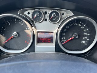 2008 Ford Focus II Рестайлинг, белый, 375000 рублей, вид 5