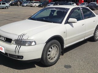 2000 Audi A4 I (B5) Рестайлинг, белый, 300000 рублей, вид 1