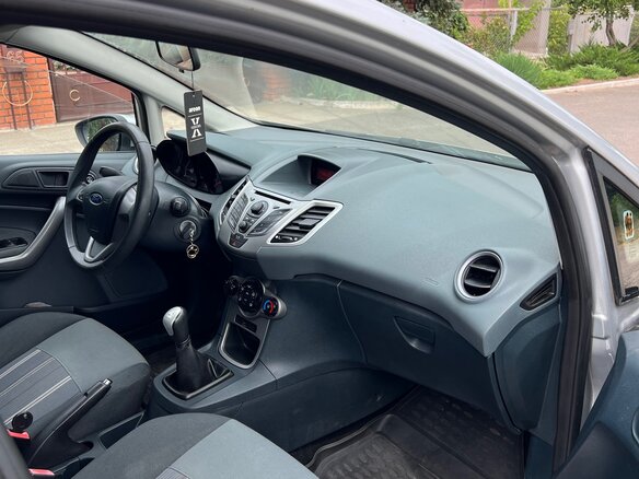 2008 Ford Fiesta Mk6, серебристый, 635000 рублей - вид 7