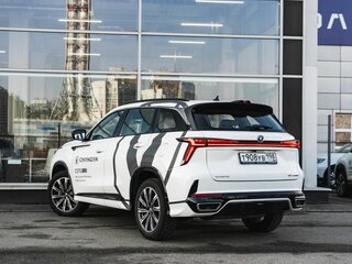2024 Changan CS75 Plus IV, белый, 2700000 рублей, вид 4