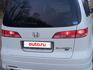2006 Honda Elysion I, белый, 740000 рублей, вид 2