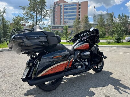 2019 Harley-Davidson Ultra Limited, чёрный, 2250000 рублей, вид 4