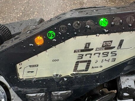 2017 Yamaha MT-09 (FZ-09), серый, 780000 рублей, вид 4