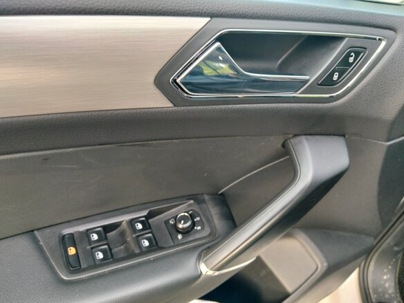 2020 Volkswagen Touran L II, белый, 2400000 рублей - вид 14