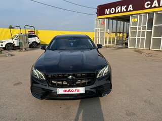 2016 Mercedes-Benz E-Класс 200 V (W213, S213, C238), чёрный, 2050000 рублей, вид 3