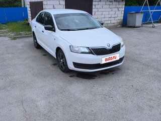 2017 Skoda Rapid I Рестайлинг, белый, 750000 рублей, вид 2